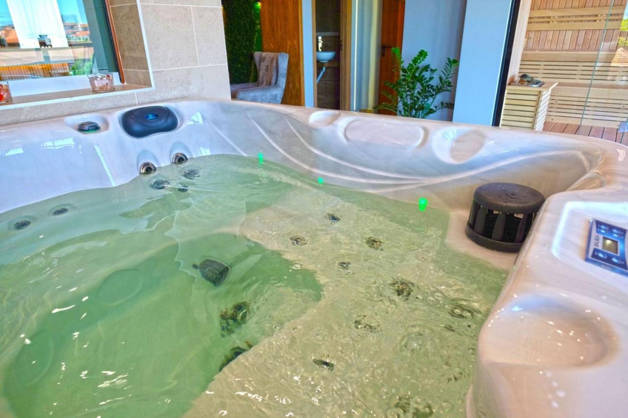 Paradise Hotel & Relax Center Pomorie Esterno foto